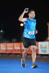 BIB: 2521, 201, 41960
                            <button type="button" onclick="openModal(19760283)" class="btn btn-primary btn-sm float-right btn-popup" data-toggle="modal" data-target=".modal-high-quality">
                        <i class="fas fa-shopping-cart"></i> Add to Cart
                    </button>
                                            <button type="button" onclick="isThisMe(19760283, true)" class="btn btn-success btn-sm float-right btn-popup btn-isme hidden" data-toggle="tooltip" data-placement="bottom" title="นี่คือรูปของคุณใช่ไหม คลิกที่นี่เพื่อเอาเข้าอัลบั้ม">
                        <i class="fas fa-plus"></i> Add to album
                    </button>
                    <button type="button" onclick="isThisMe(19760283, false)" class="btn btn-warning btn-sm float-right btn-popup btn-isnotme hidden">
                        <i class="fas fa-ban"></i> Remove from album
                    </button>